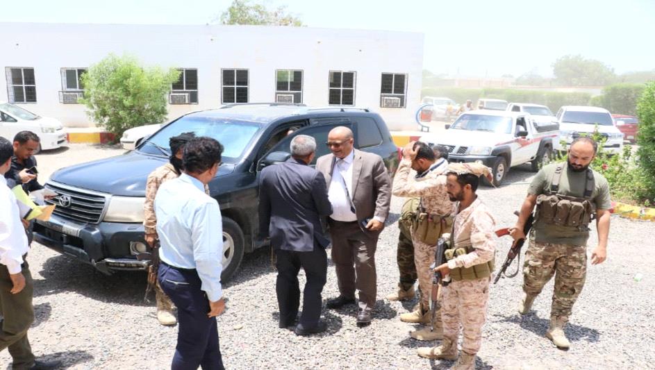 وزير التخطيط والتعاون الدولي يزور جامعة أبين