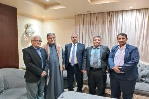 رئيس جامعة أبين يلتقي بالشيخ أحمد صالح العيسي