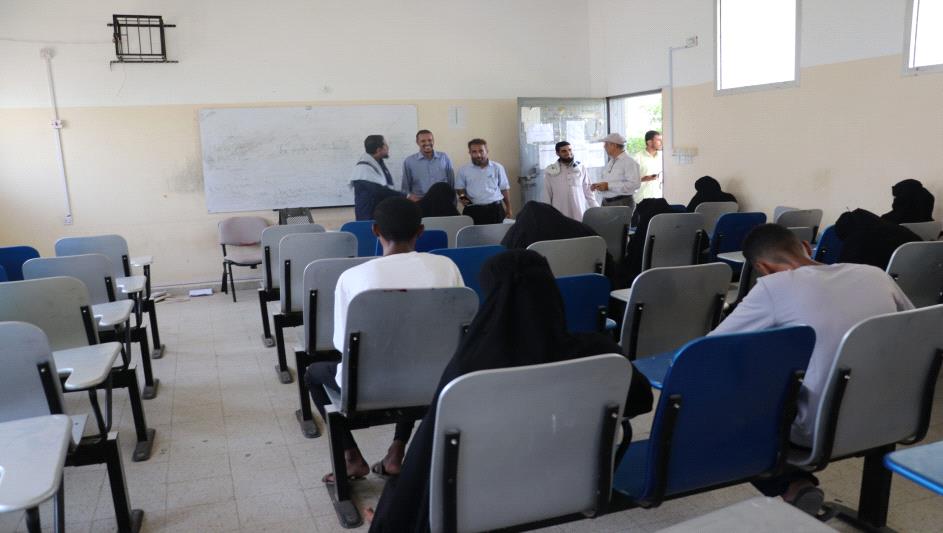 كلية الشريعة والقانون بجامعة أبين تدشّن امتحانات القبول للعام الجامعي 2025 / 2026م