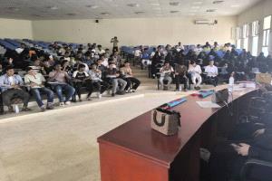 استمرار تقليد سنوي في كلية الإدارة والاقتصاد: مقابلات توعوية وإرشادية لتهيئة الطلاب للعام الدراسي الجديد