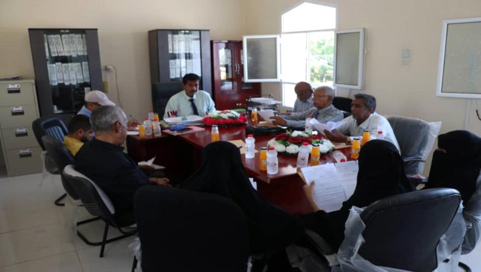 المجلس الأكاديمي في جامعة أبين يعقد اجتماعه الأول للعام 2026م