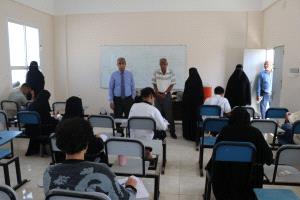 رئيس جامعة أبين يتفقد سير امتحانات القبول والمفاضلة بكلية الإدارة والاقتصاد